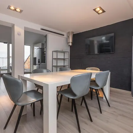 Penthouse With Terrace *